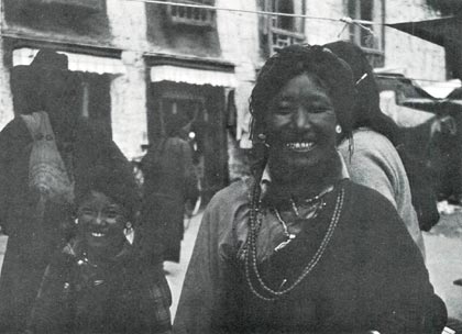 Tibetan mother and daughter