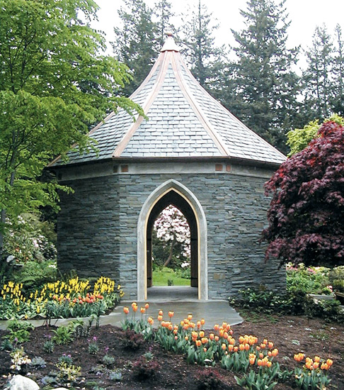The new gatehouse at 
Meerkerk Rhododendron Gardens.