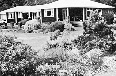 The lodge at Pukeiti in 1972.