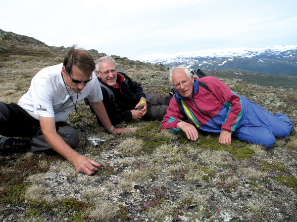 Knut Grebstad, Trond Jordal 
and the local guide, Kristian Vens