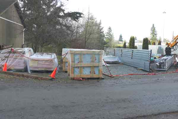 The new tropical house has been delivered!