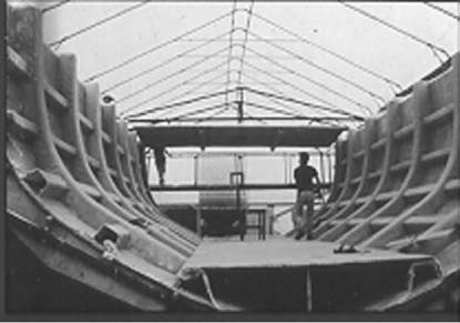 Huge Boat Hull Manufactured Using VARTM (Advanced Projects Group, 2009)